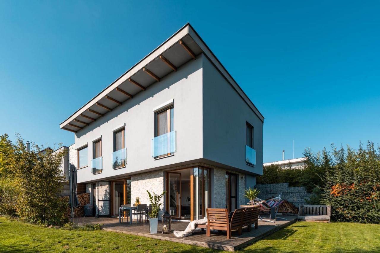 Cozy Terraced House With Infra Sauna And Parking Villa Jesenice (Prague-West)